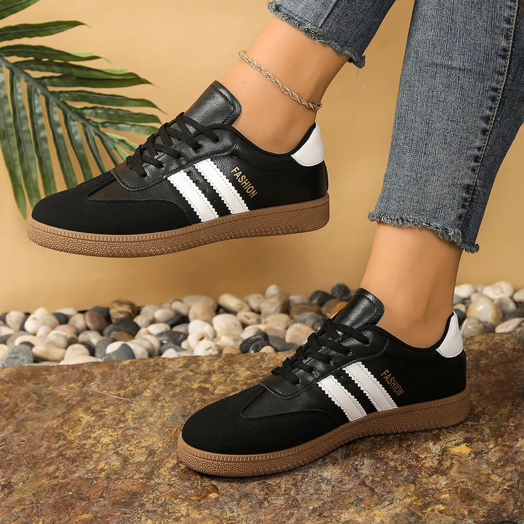 Women's Flat Casual Comfort Sneakers